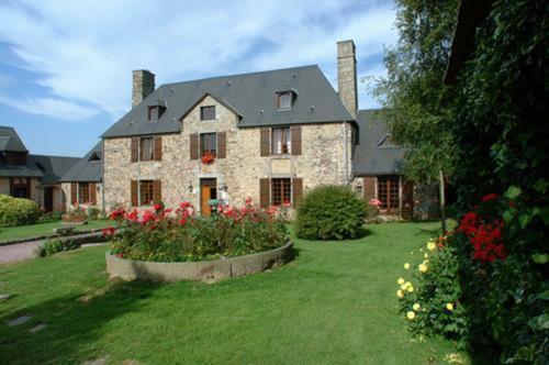 Logis Hotel Restaurant Manoir De L'Acherie Sainte-Cecile  Ngoại thất bức ảnh