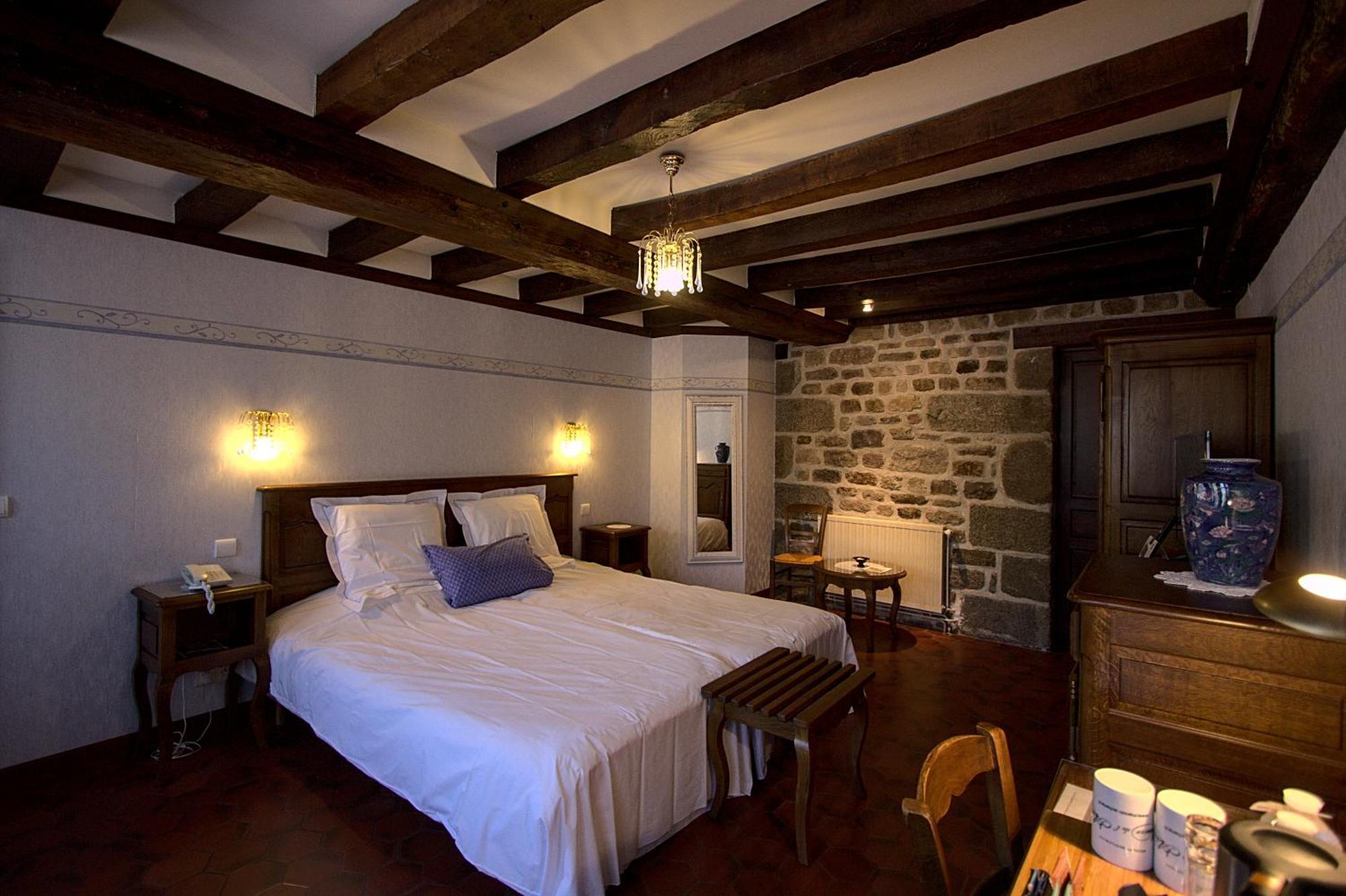 Logis Hotel Restaurant Manoir De L'Acherie Sainte-Cecile  Ngoại thất bức ảnh